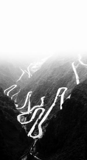 最新热搜新闻与探索自然美景之旅,追寻内心的平和乐园