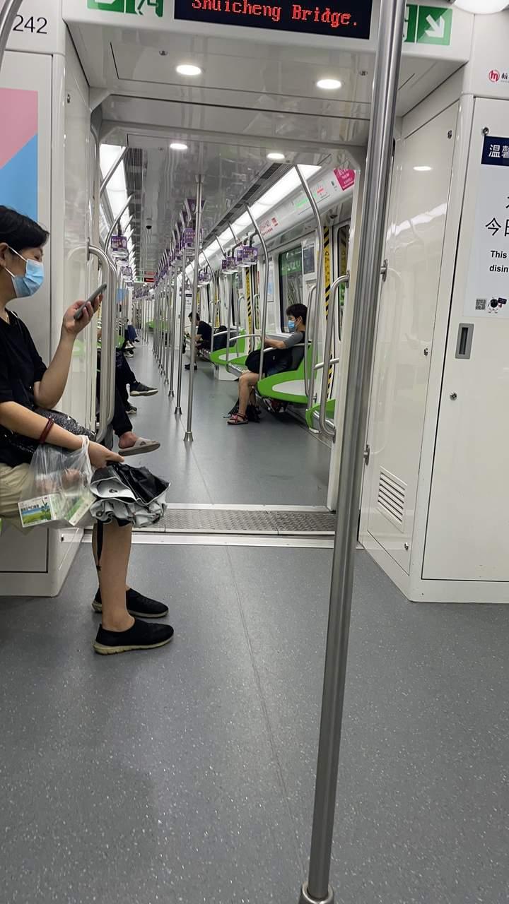 探索小巷中的气象秘密与隐藏特色小店，最新台风路径图解析