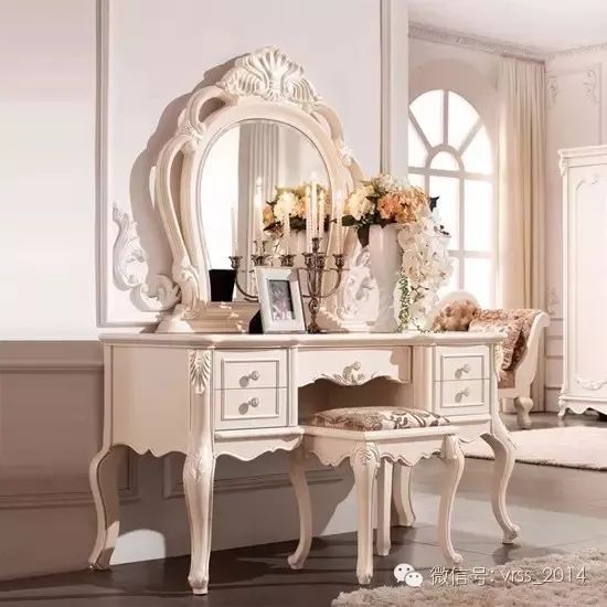 最新款梳妆台,变化之美,展现自信之光