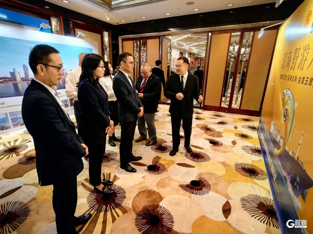 濠江论坛一肖中特,创新发展策略_UXL81.243幽雅版