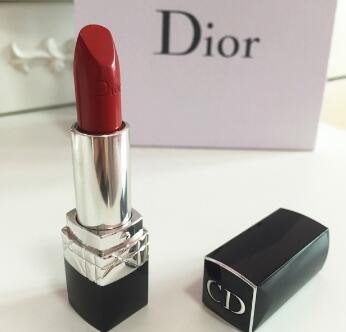 迪奥最新款口红，色彩的魔法与友情的温馨之选