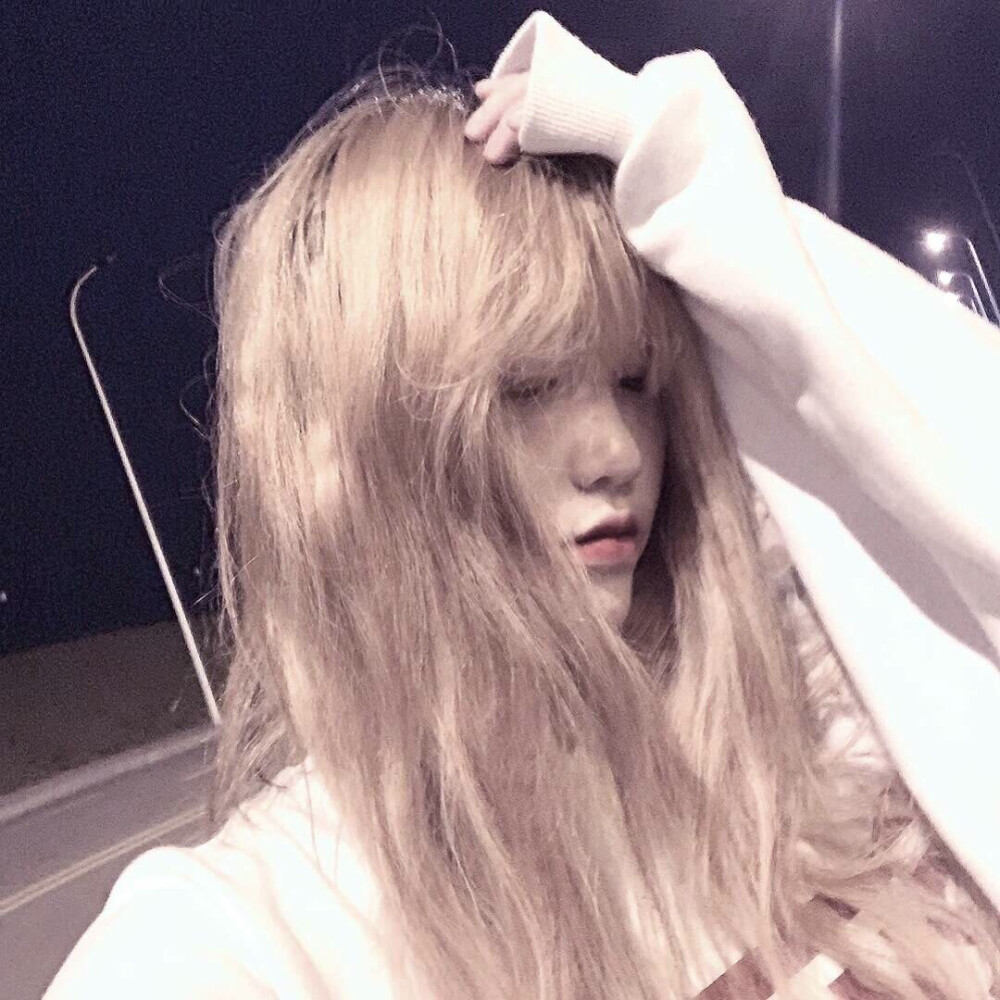 李歆最新小说掀起阅读热潮，精彩之作不容错过！