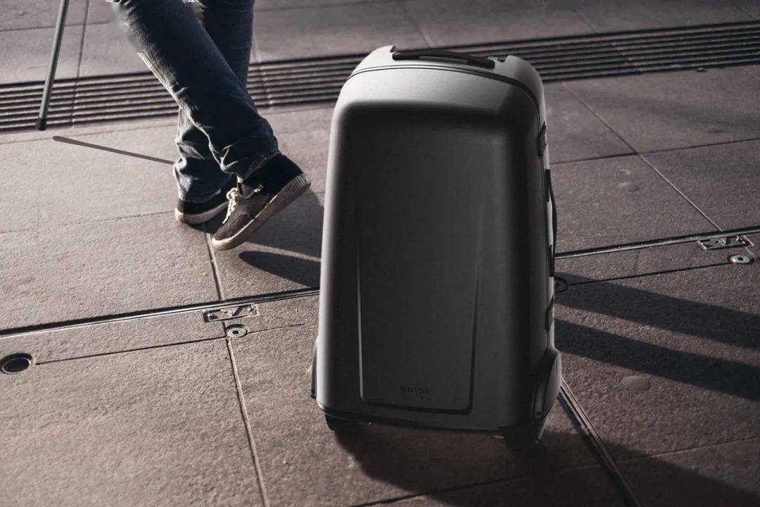 科技重塑出行体验,最新旅行箱亮相!