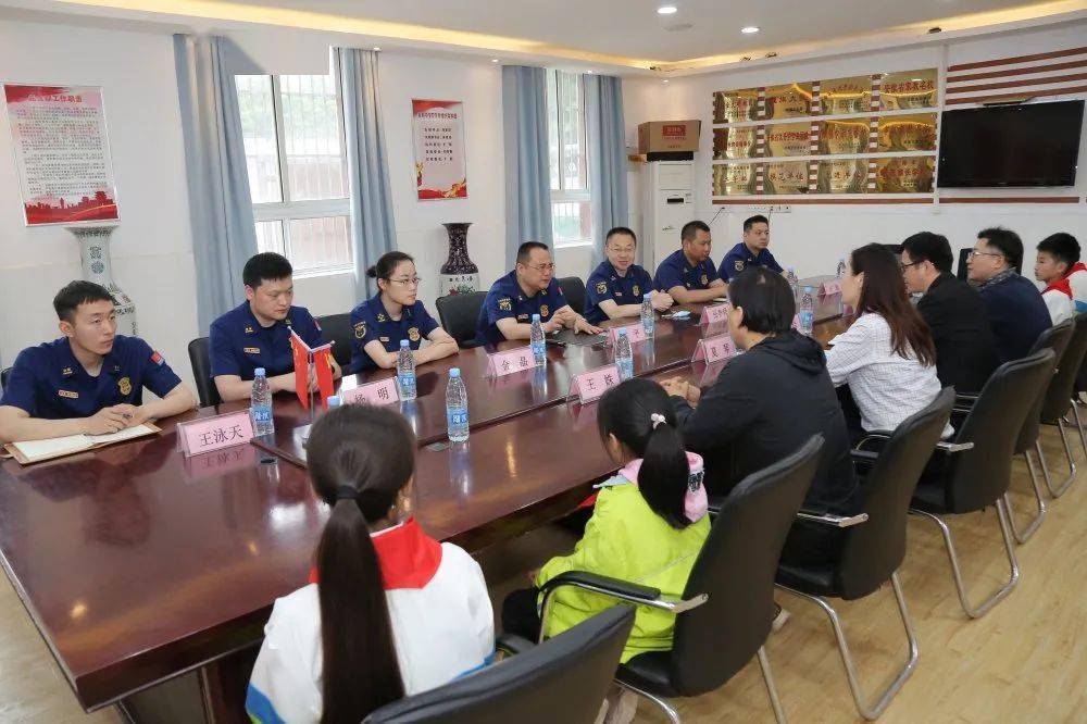 今晚9点30开什么生肖明,精准分析实践_专业版39.457