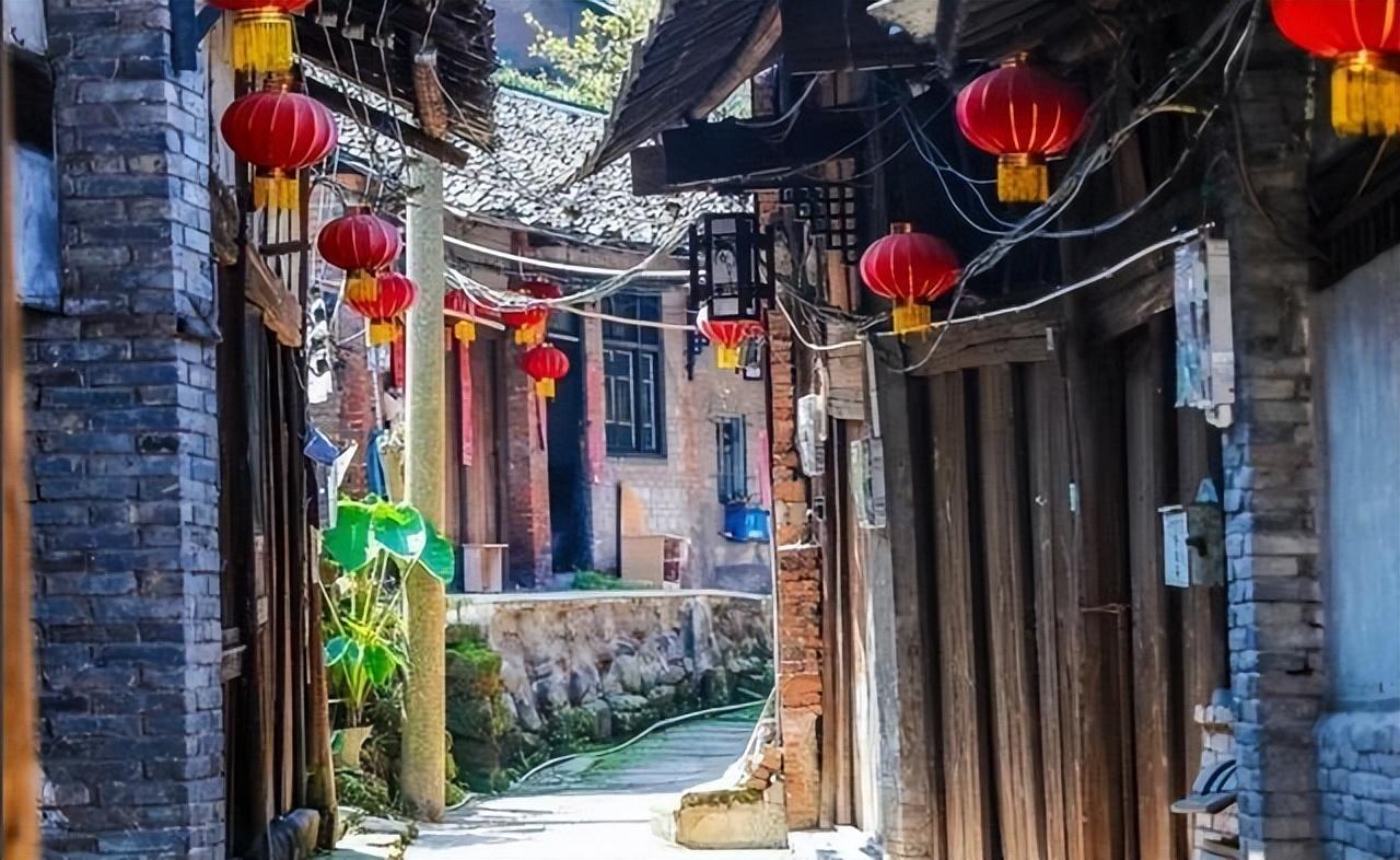 最新乡镇领导班子排位及小巷深处的独特风味揭秘