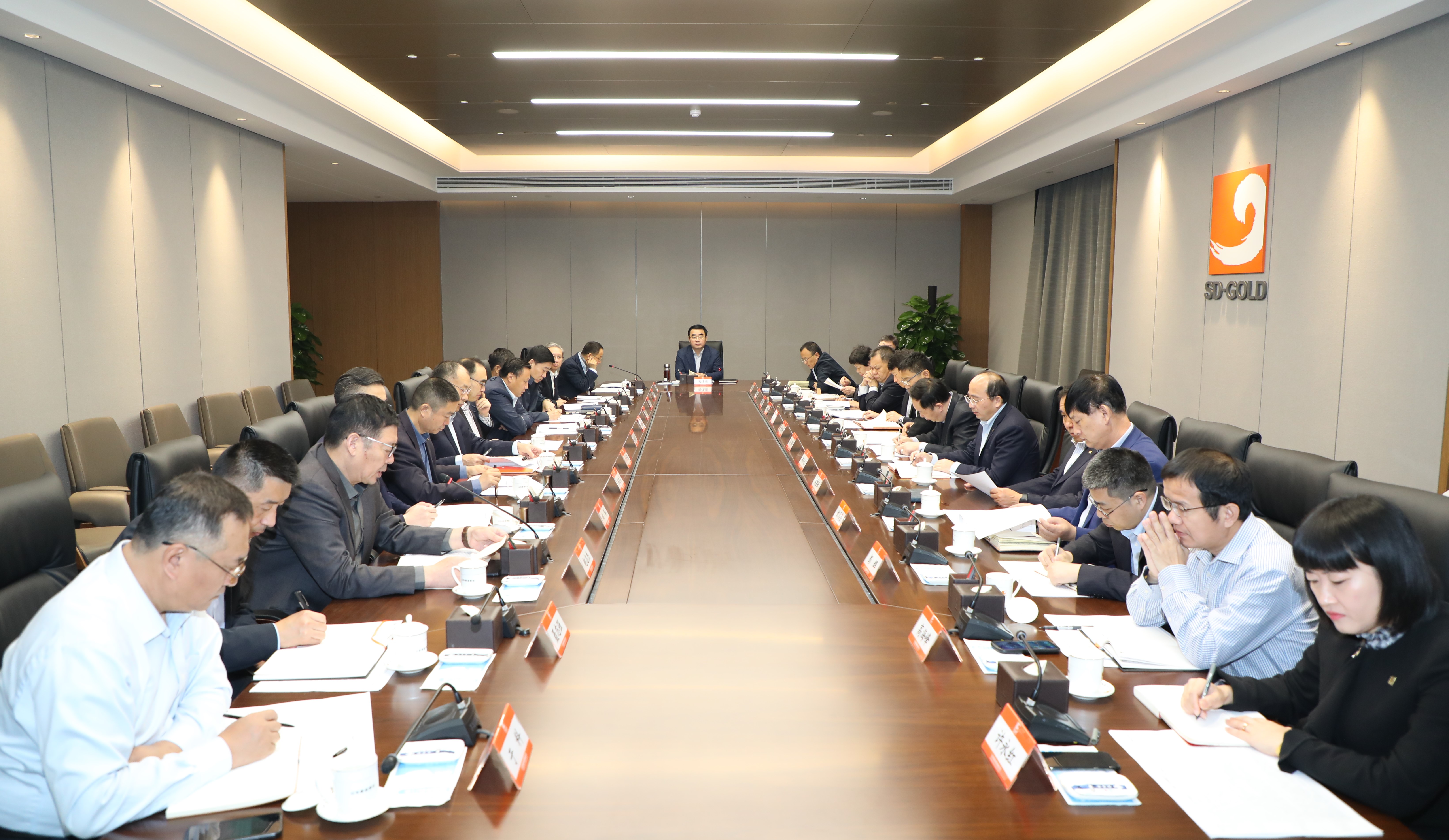 山投集团最新领导班子成员概览