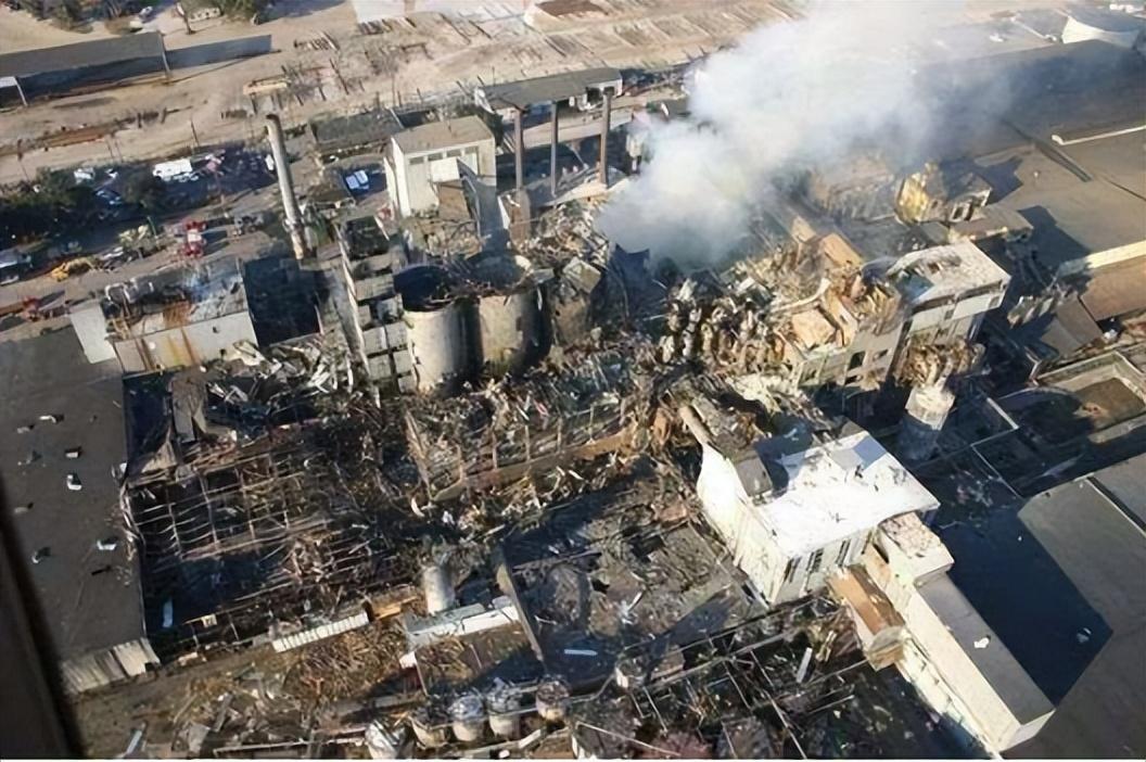 昆山中荣金属最新招工现象,探讨背后的观点与趋势