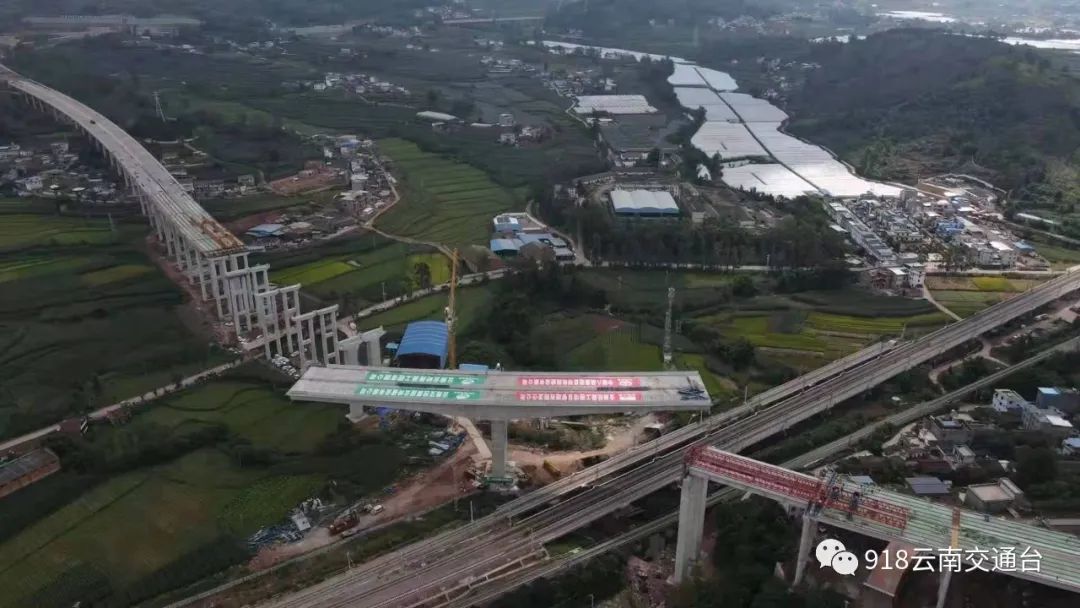 楚大高速扩容最新进度,进展迅速,未来通行无阻的期待