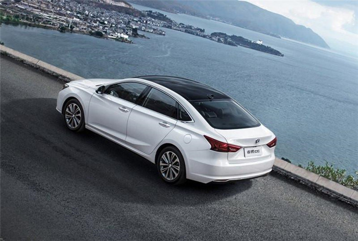 长安睿骋CC最新论坛,小巷美食秘境与车主热议话题