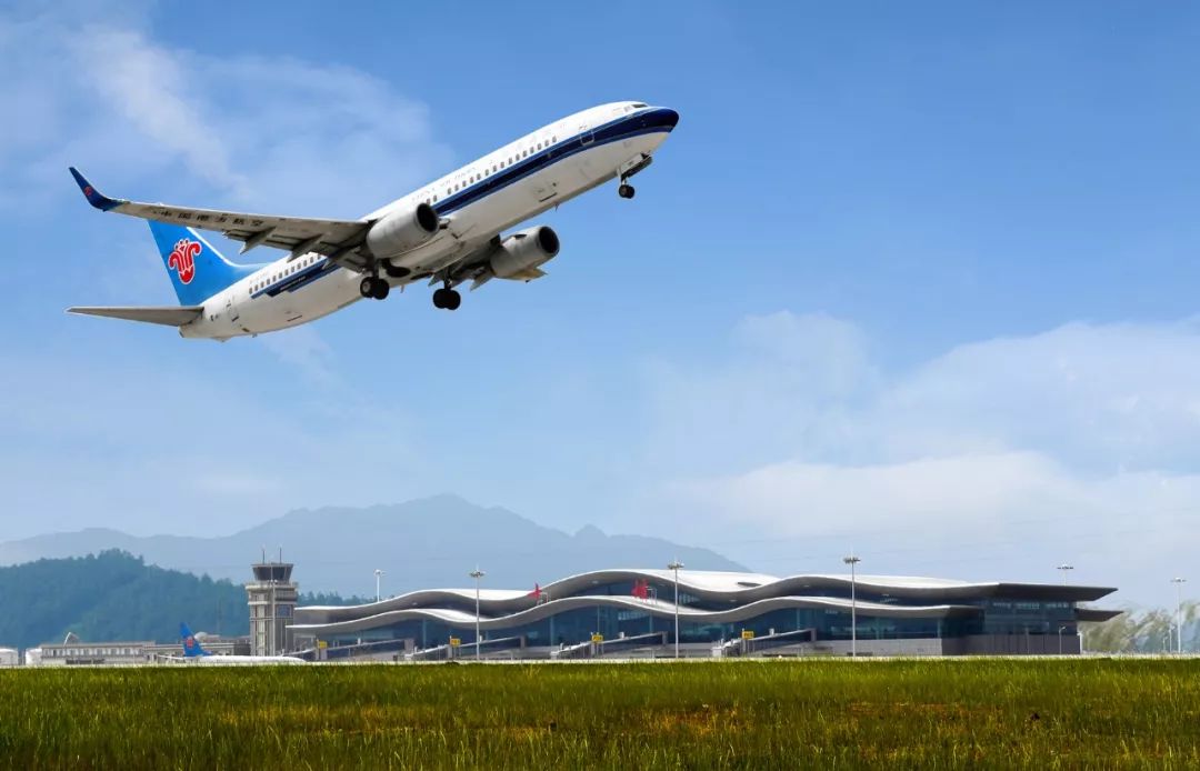 最新十堰机场航线票价，时代变迁下的航空出行影响