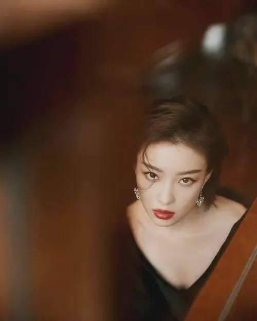 关于三级女明星的文章,娱乐圈涉黄背后的真相与反思