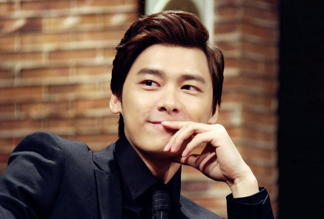 李易峰最新,专家权威解答_持久版94.554