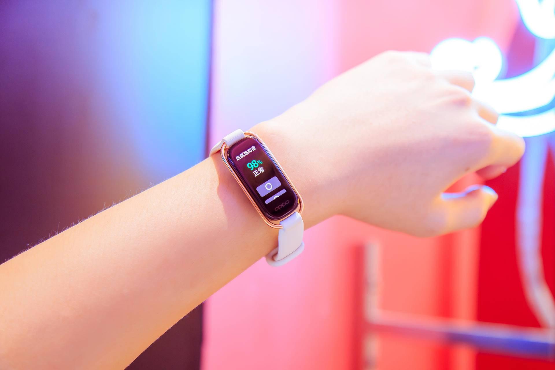 羽毛球最新排名,现况评判解释说法_可穿戴设备版94.499