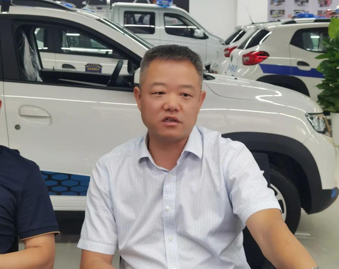 重庆最新新闻,实地观察数据设计_解放版94.357