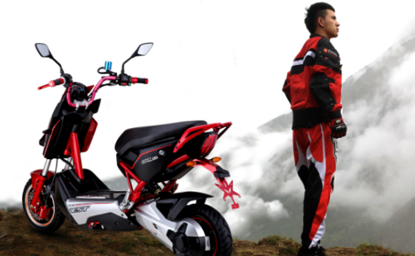 雅迪电动车电摩最新款购买指南,购买、使用与维护全攻略