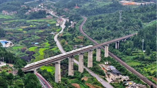 贵广高铁提速最新消息,科学分析严谨解释_悬浮版23.308