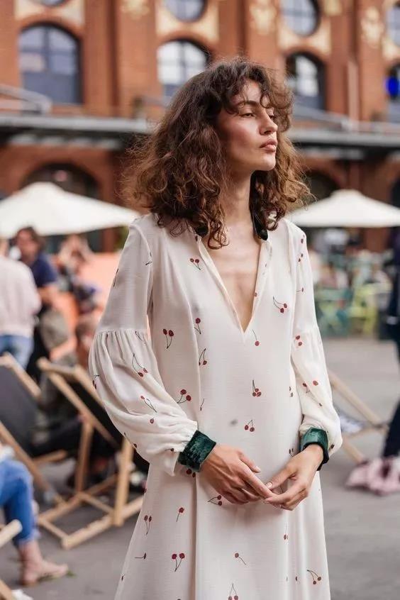 最新款衬衣,时尚魅力与争议并存