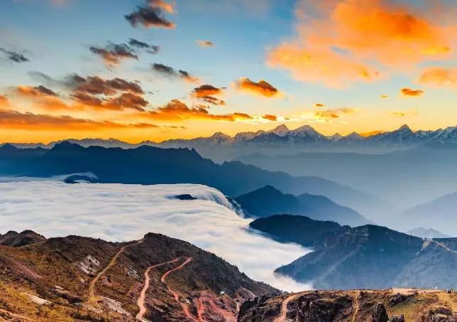 丹武至尊最新章节,自然美景之旅,探寻内心平和宁静之道