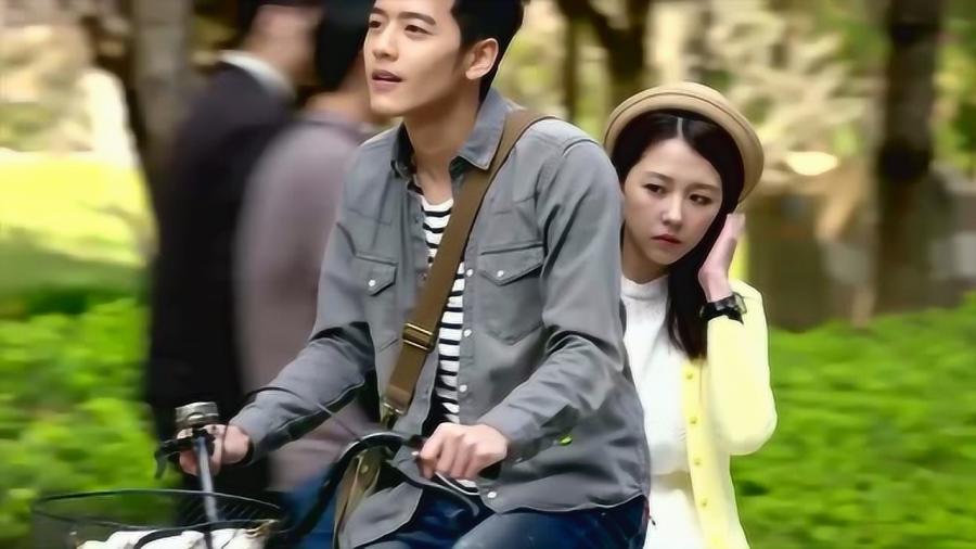 贴身校花林逸,小巷神秘小店奇遇记