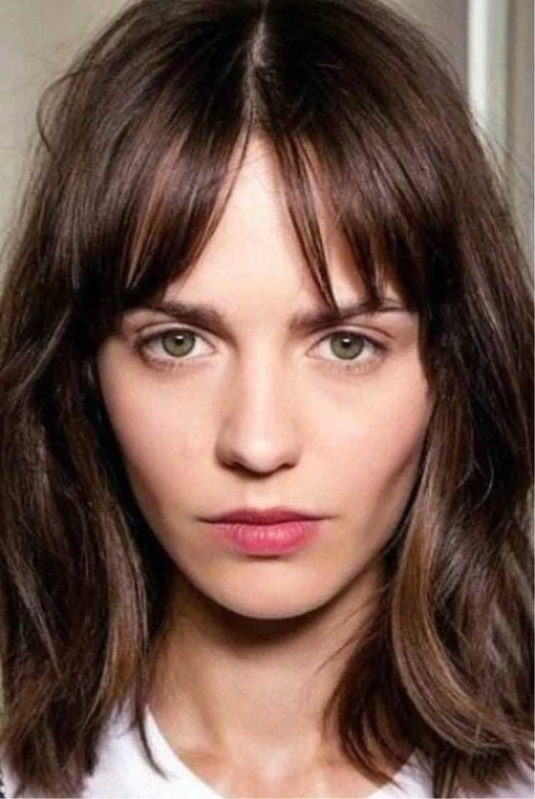 舒畅新发型亮相,时尚发型打造全攻略,展现个性魅力风采!