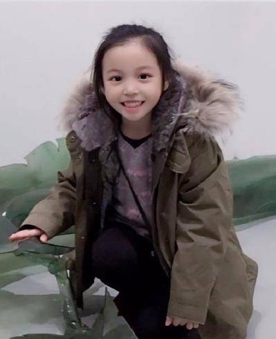 赵薇女儿近照揭秘,探索明星子女的生活照之旅