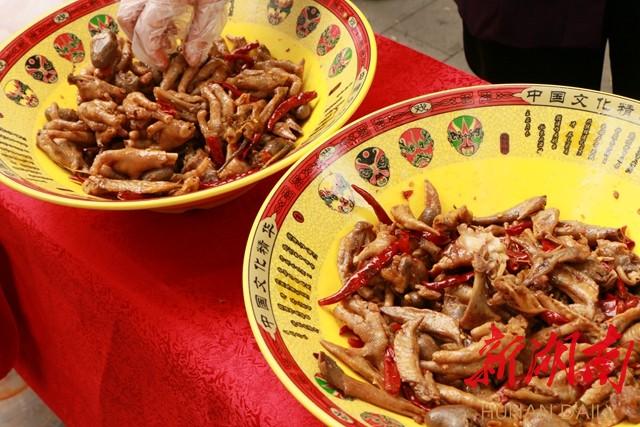 小巷深处的特色小店探秘,电视背后的故事与魅力店铺之旅