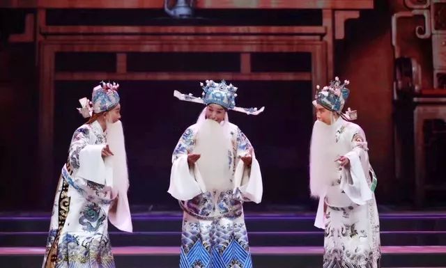 黄梅戏演员周源源,璀璨戏路上的闪耀星辰