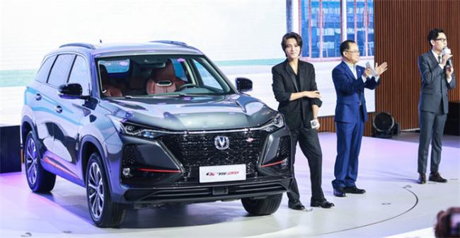 最新手机壳,时代潮流的微观展现