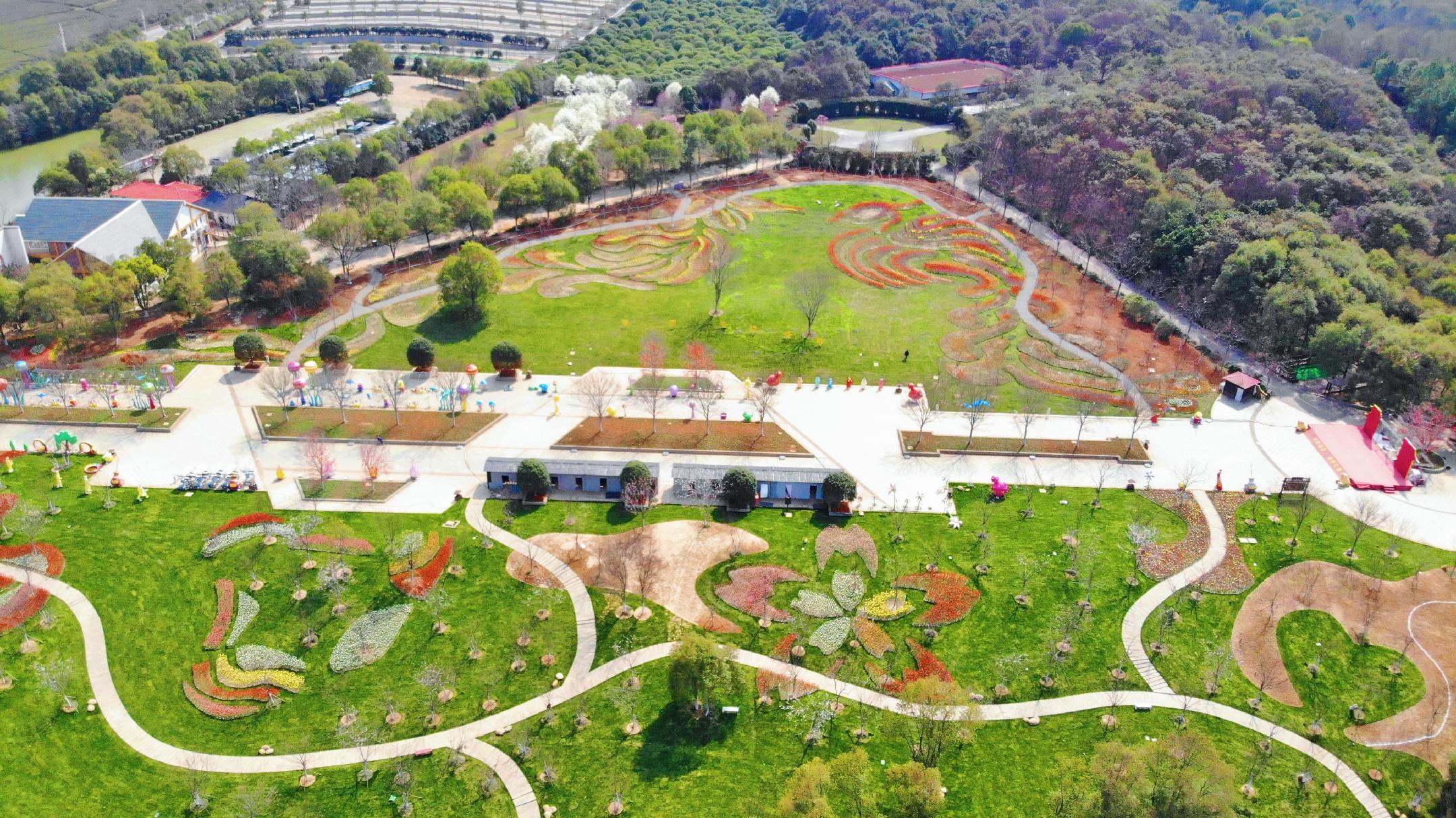 新冠疫苗最新动态,启程自然美景之旅的防疫保障之路