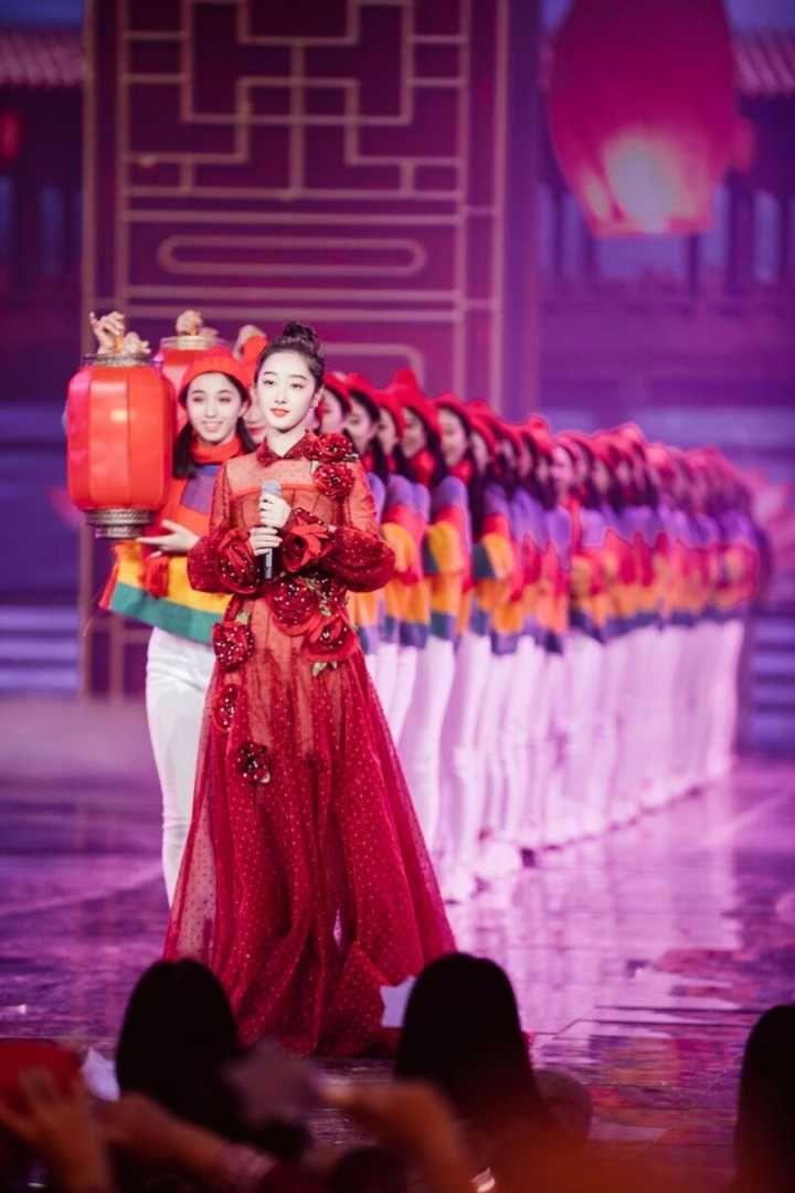 任嘉伦最新视频,星光璀璨的时代印记