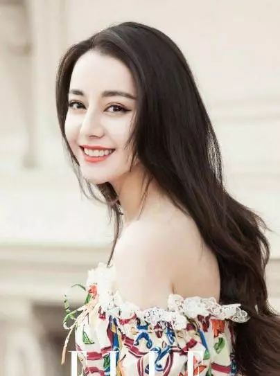 迪丽热巴最新图片,时尚潮流与公众形象的展现风采